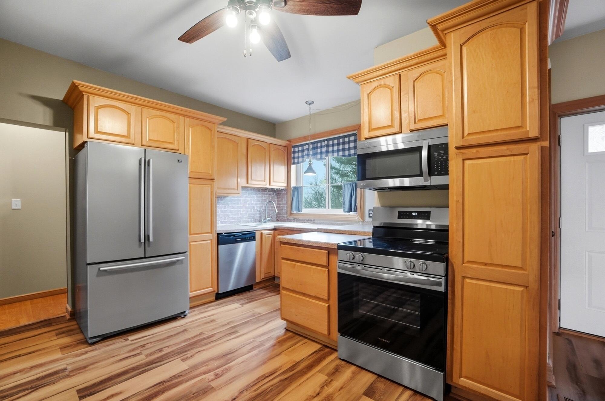 4840 Tschopp Road Northeast Lancaster, OH 43130 - Photo 16 of 58 Kitchen - 4840 Tschopp Road NE, Lancaster, OH 43130