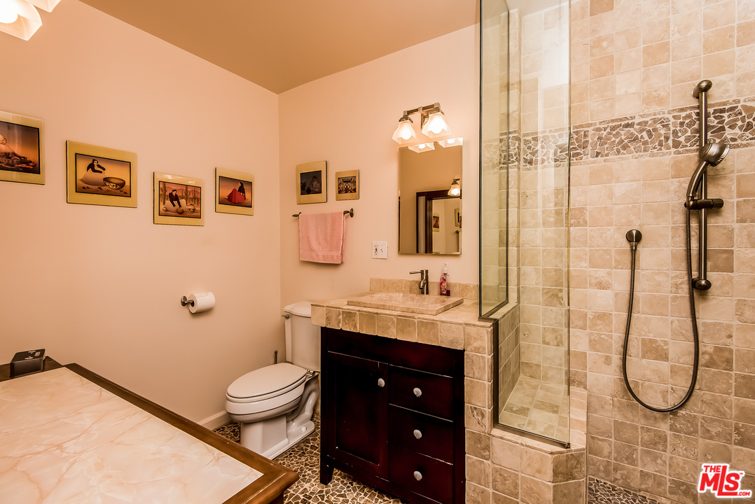 7203 Rindge Avenue Playa del Rey, CA 90293 - Photo 17 of 27