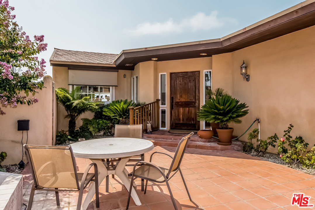 7203 Rindge Avenue Playa del Rey, CA 90293 - Photo 21 of 27