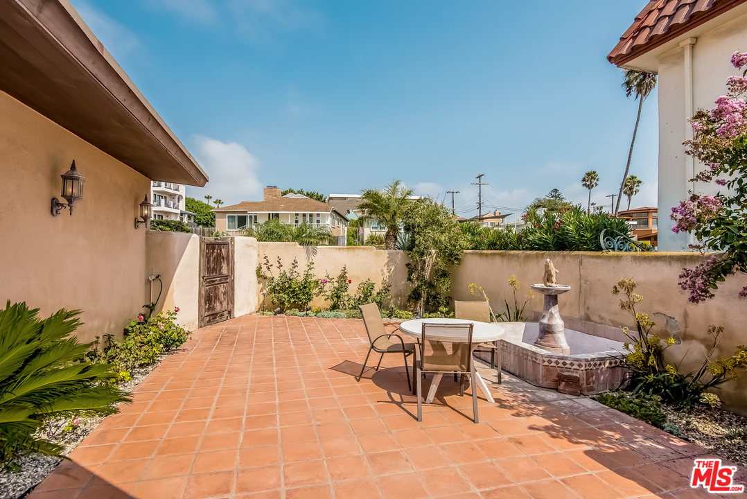 7203 Rindge Avenue Playa del Rey, CA 90293 - Photo 22 of 27