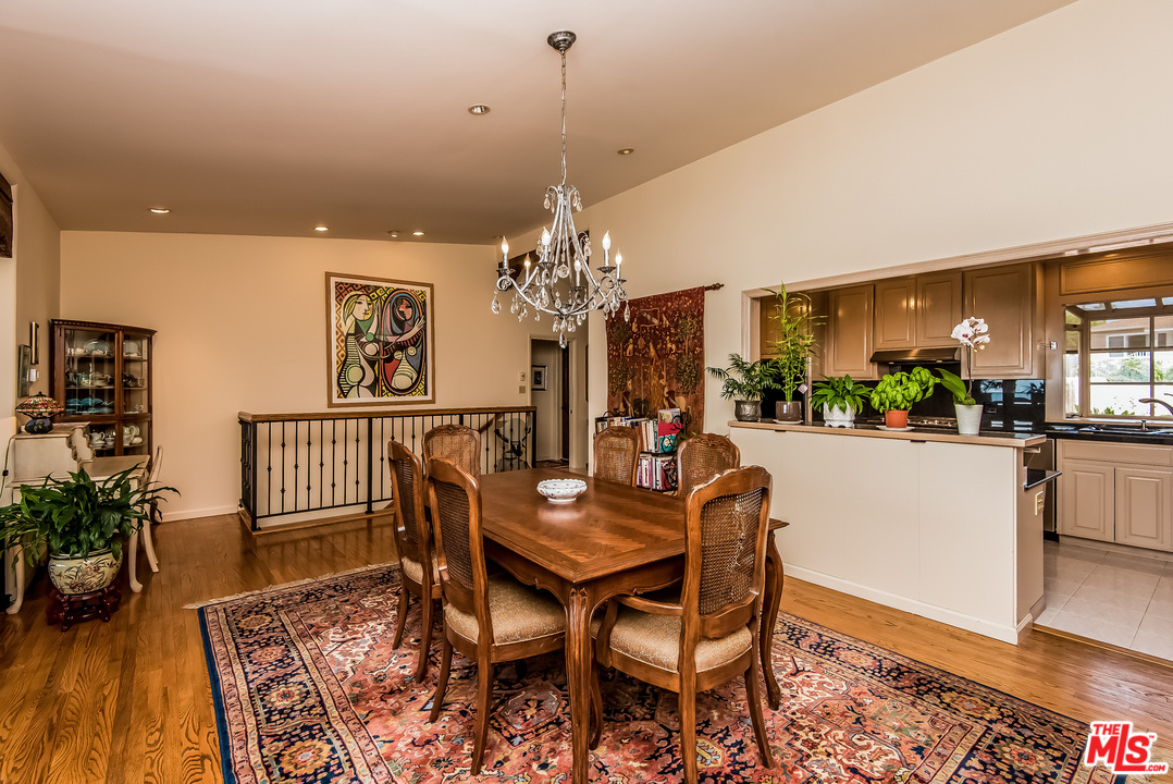 7203 Rindge Avenue Playa del Rey, CA 90293 - Photo 7 of 27