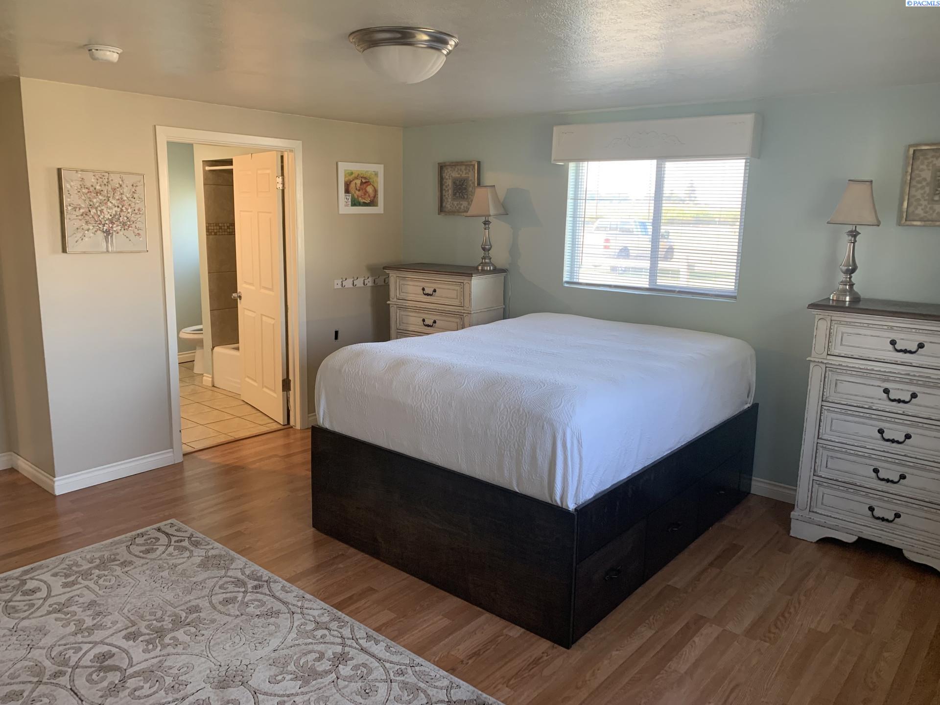 111 Hornby Road Grandview, WA 98930 - Photo 18 of 35 Gallery Image 18