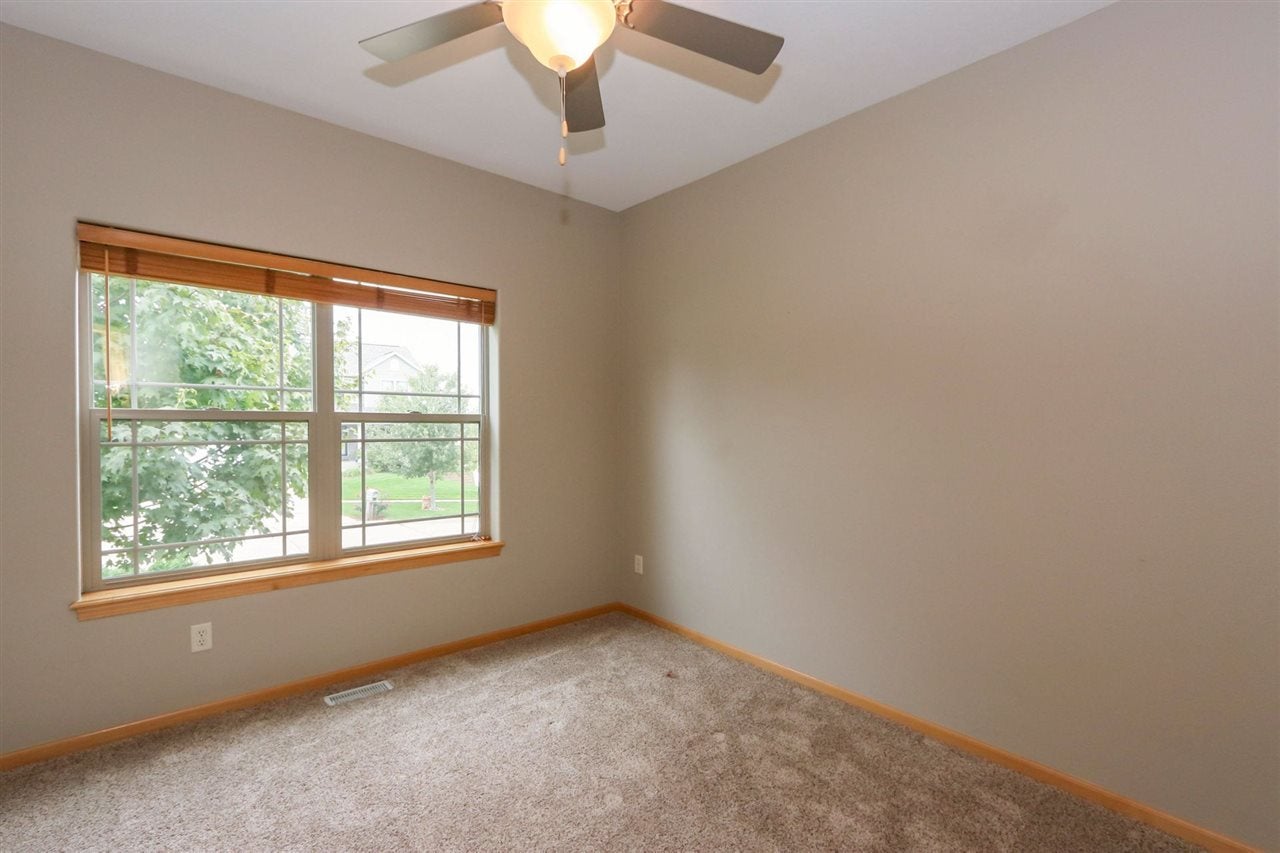3401 Killarney Road Iowa City, IA 52246 - Photo 20 of 35 Gallery Image 20
