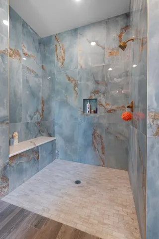 $699,800 | 908 Sandy Mountain Drive, Sunrise Beach, TX 78643