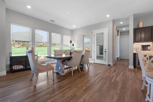 $699,800 | 908 Sandy Mountain Drive, Sunrise Beach, TX 78643