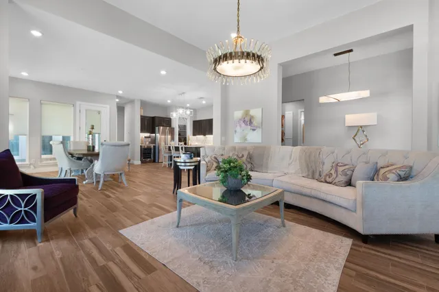 $699,800 | 908 Sandy Mountain Drive, Sunrise Beach, TX 78643