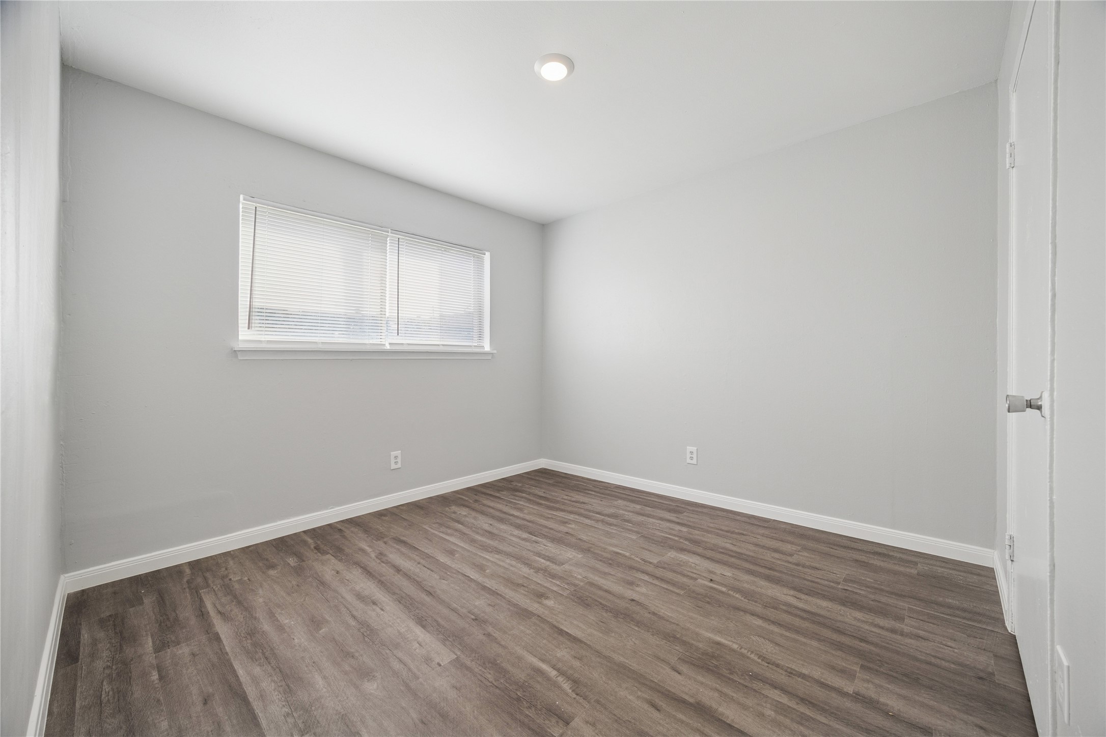 1716 Crownover Road, Unit 18 Houston, TX 77080 - Photo 7 of 8 Bedroom #1
