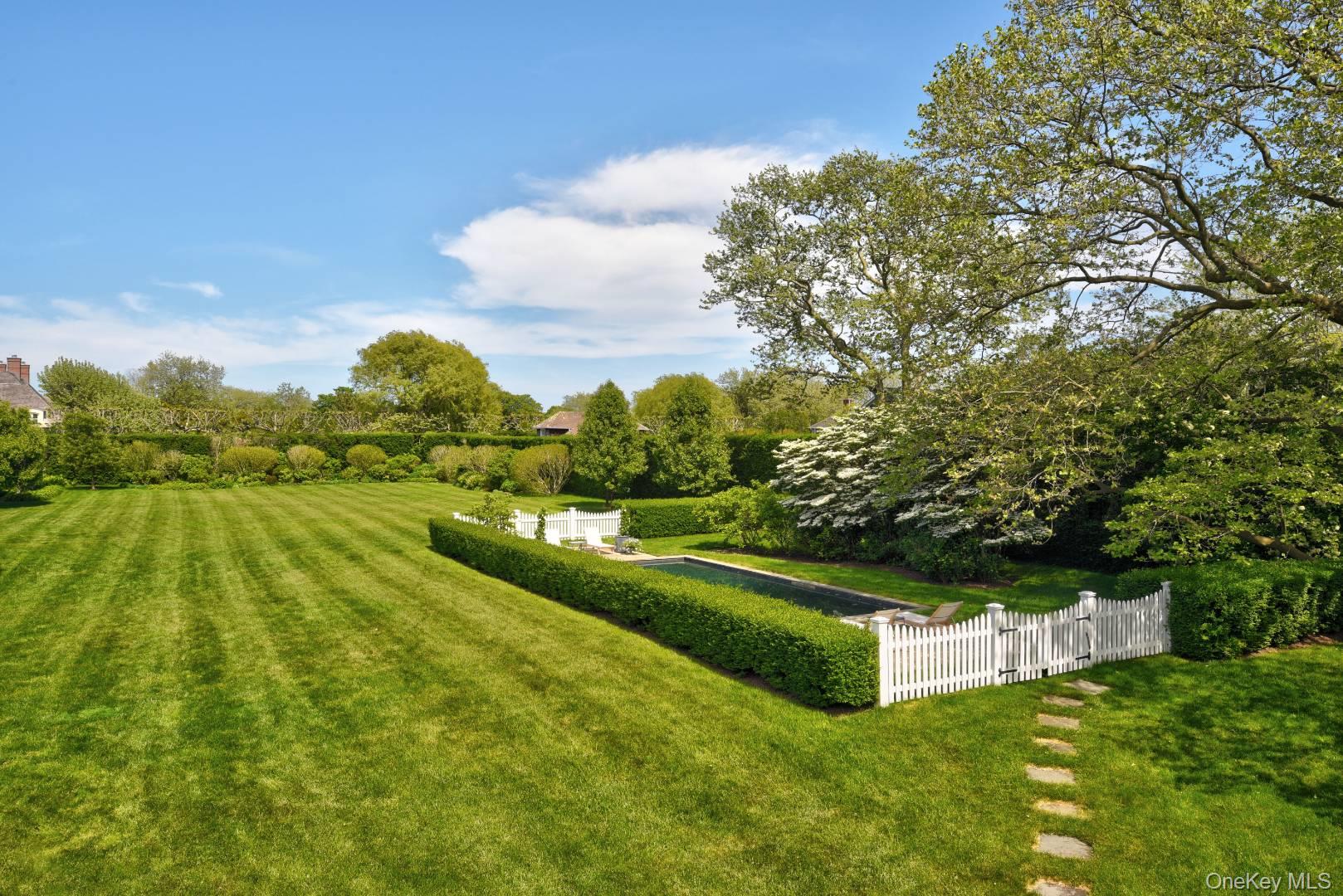 10 Jones Road East Hampton, NY 11937 - Photo 30 of 41