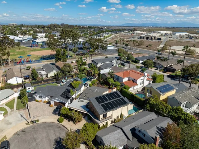 $2,750,000 | 412 Emerald Place, Seal Beach, CA 90740