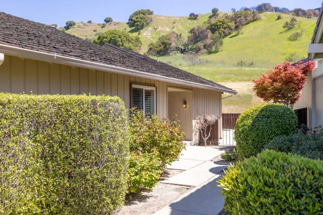 $1,025,000 | 14220 Mountain Quail Road, Salinas, CA 93908