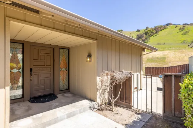 $1,025,000 | 14220 Mountain Quail Road, Salinas, CA 93908