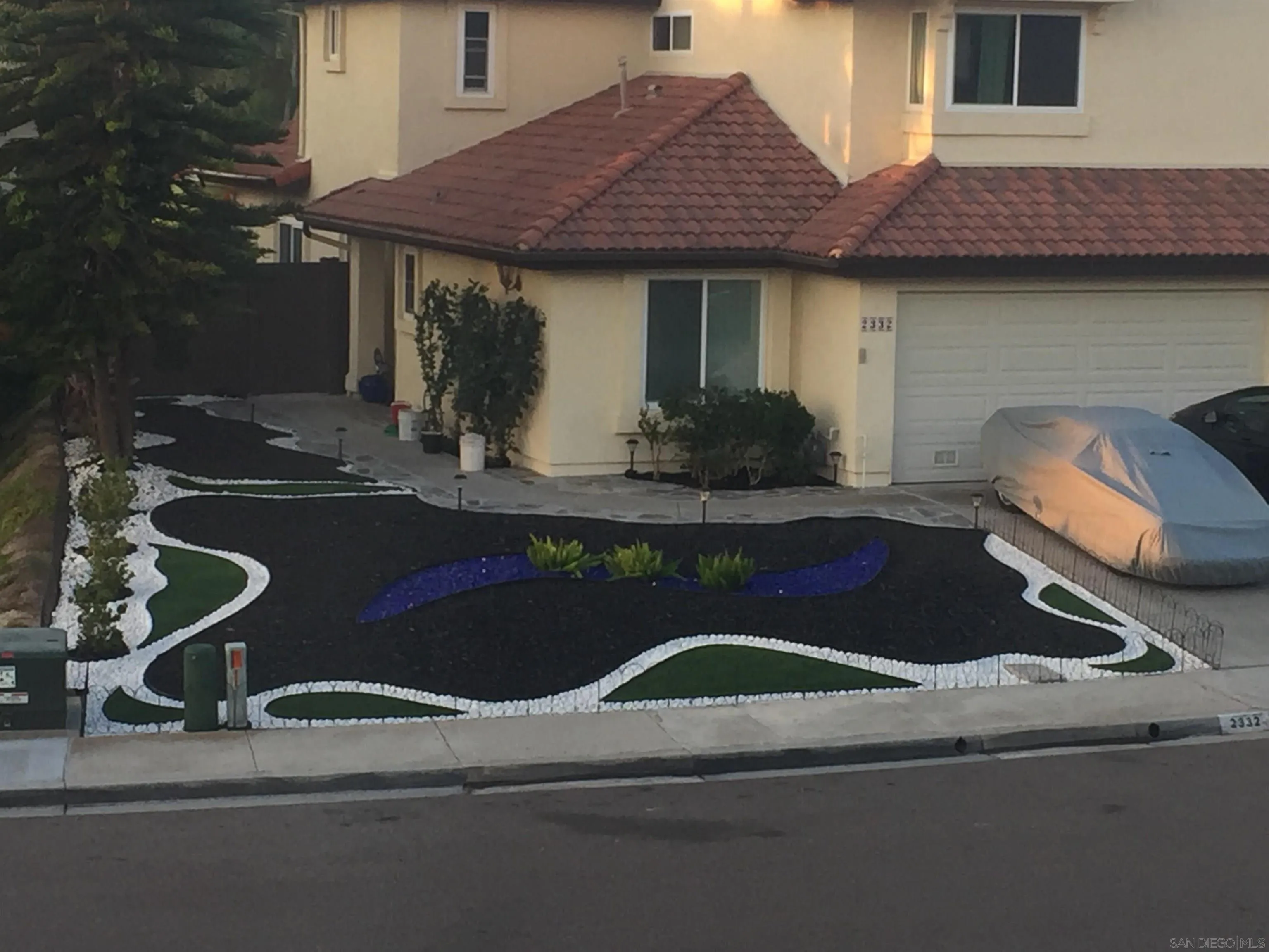 2332 Summerhill Drive Encinitas, CA 92024 - Photo 20 of 28 a house view with a garden space
