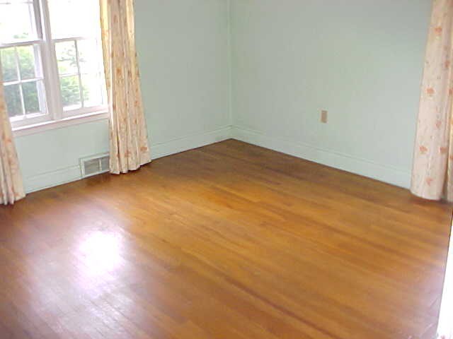 44711 Old Elizabeth Street Clinton Township, MI 48036 - Photo 15 of 19 31040432-14.JPG
