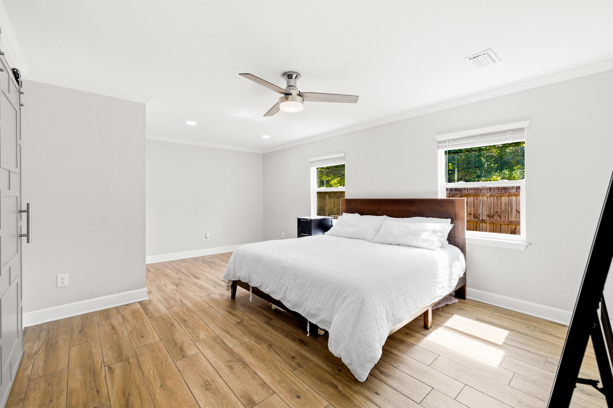 423 Green Acres Road Fort Walton Beach, FL 32547 - Photo 7 of 20 Primary Bedroom