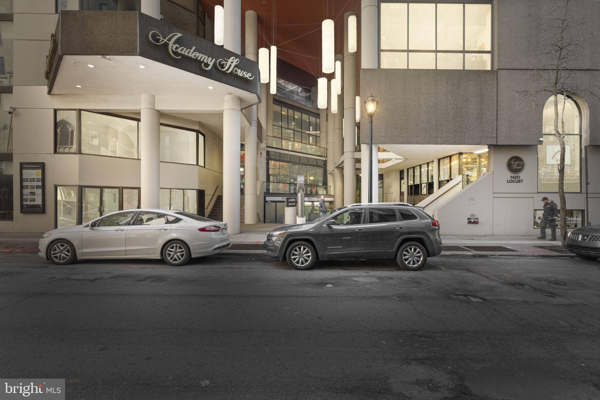 1420 Locust Street, Unit 7M Philadelphia, PA 19102 - Photo 32 of 53