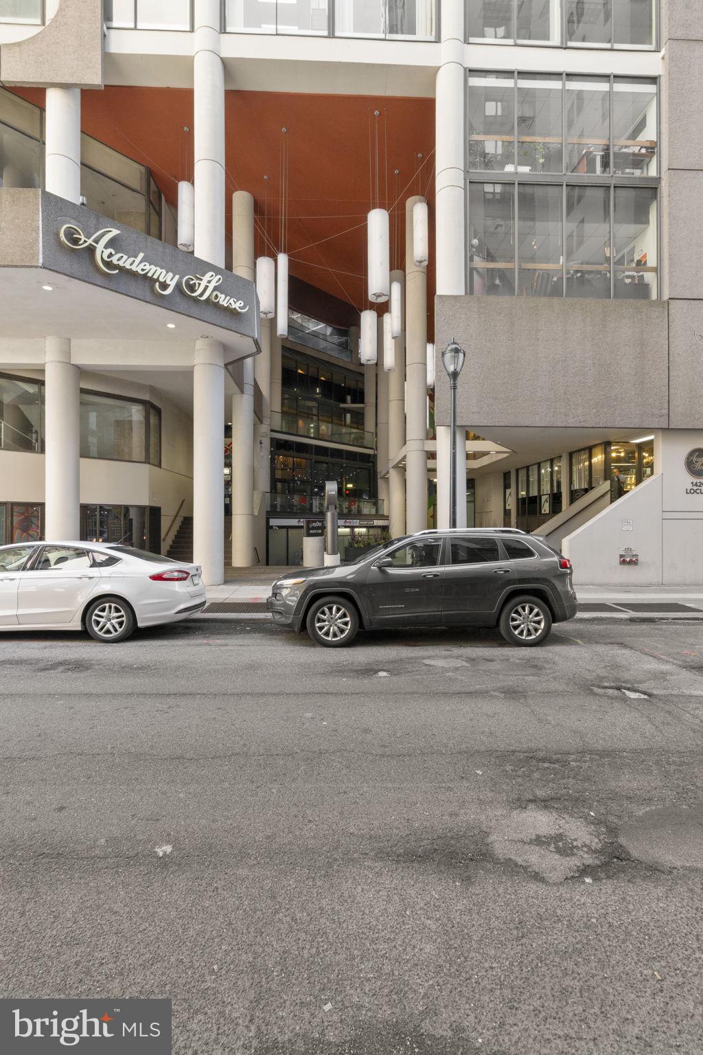 1420 Locust Street, Unit 7M Philadelphia, PA 19102 - Photo 34 of 53