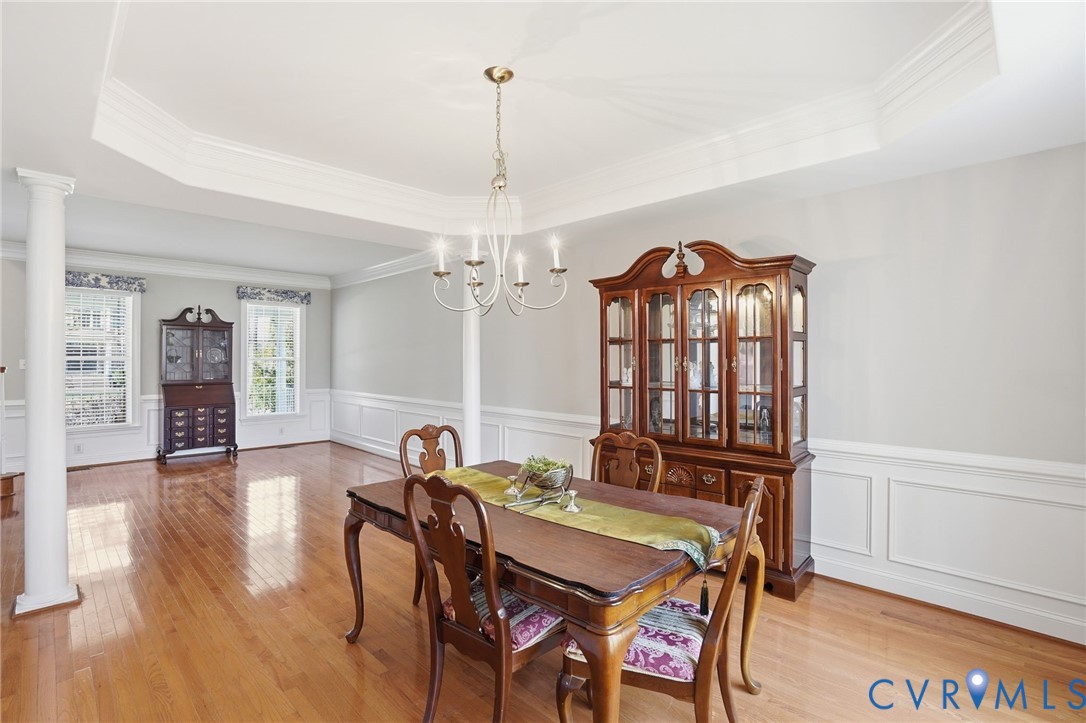 4649 Jennway Loop Moseley, VA 23120 - Photo 11 of 69 Tray ceiling, chair rail picture molding off of th