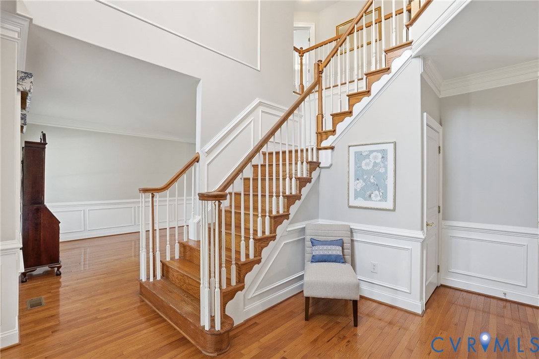 4649 Jennway Loop Moseley, VA 23120 - Photo 6 of 69 Hardwoods, two story foyer