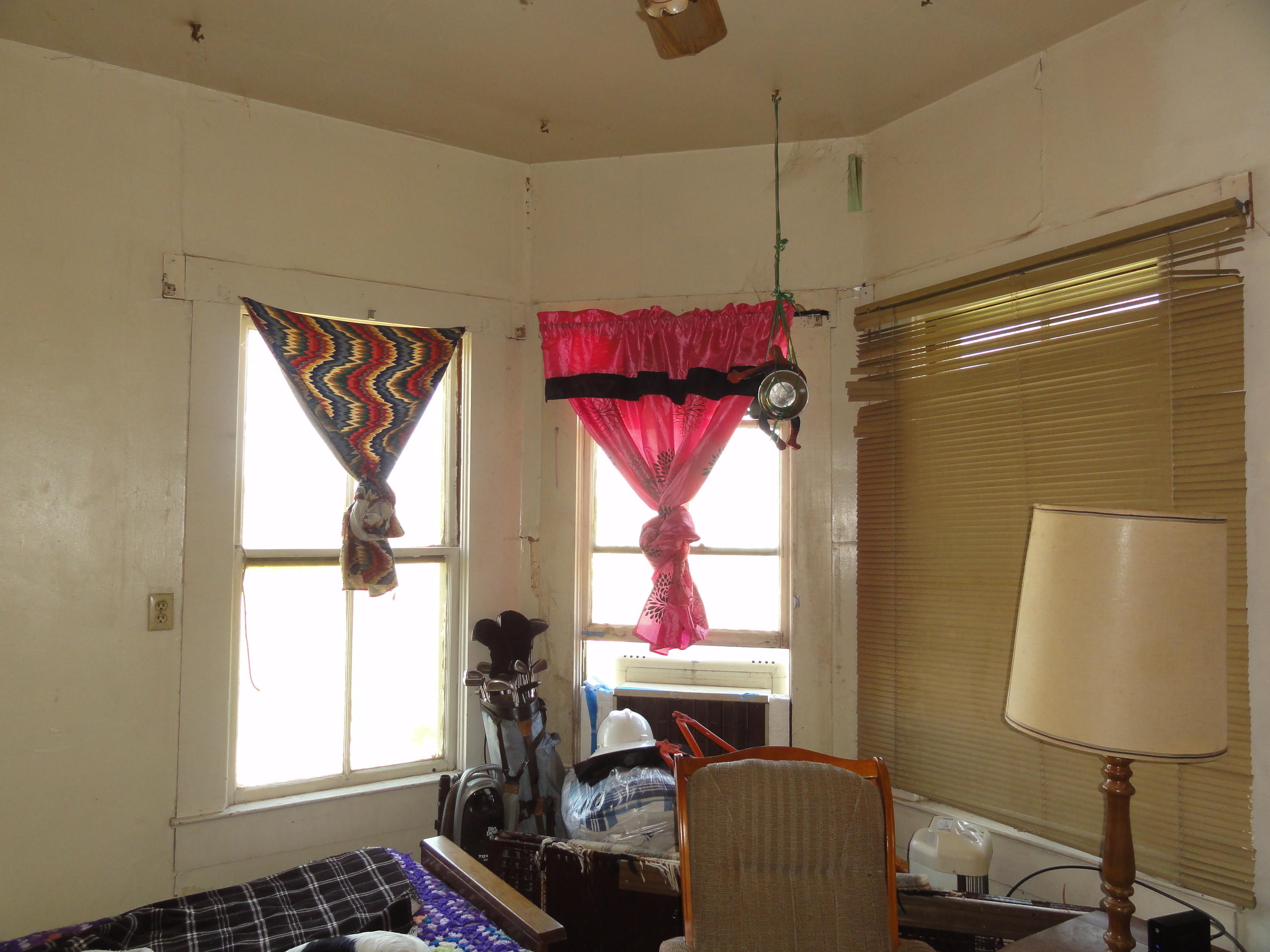 2686 Barney Road Anderson, CA 96007 - Photo 12 of 14 Barney Baywindow