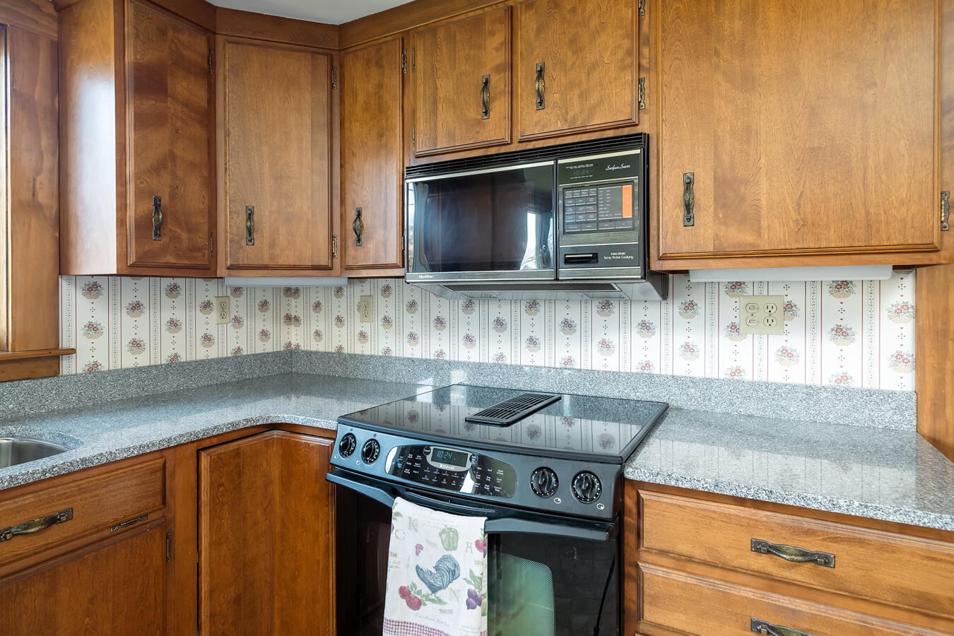 1 Colonial Road Kittery, ME 03904 - Photo 14 of 35 1 Colonial Road WEB 15