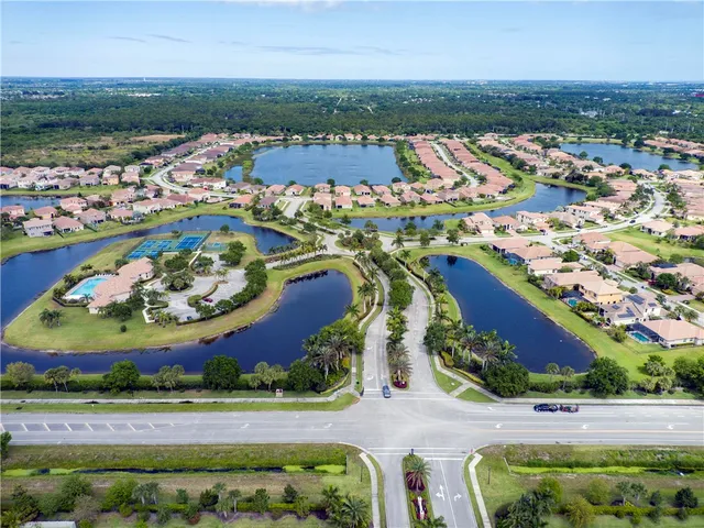 $3,200 | 1750 Berkshire Circle Southwest, Vero Beach, FL 32968