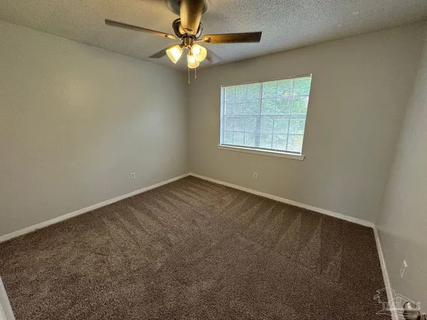 $1,250 | 407 Schubert Drive, Unit A, Pensacola, FL 32504