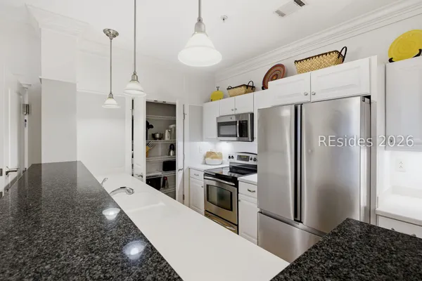 $1,150,000 | 101 Avenue Of Oaks, Daufuskie Island, SC 29915