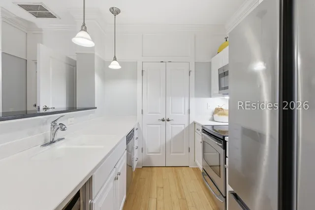 $1,200,000 | 101 Avenue Of Oaks, Daufuskie Island, SC 29915