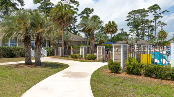 $1,150,000 | 101 Avenue Of Oaks, Daufuskie Island, SC 29915