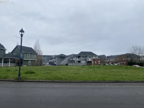 $594,900 | 1305 Northeast Village Street, Fairview, OR 97024