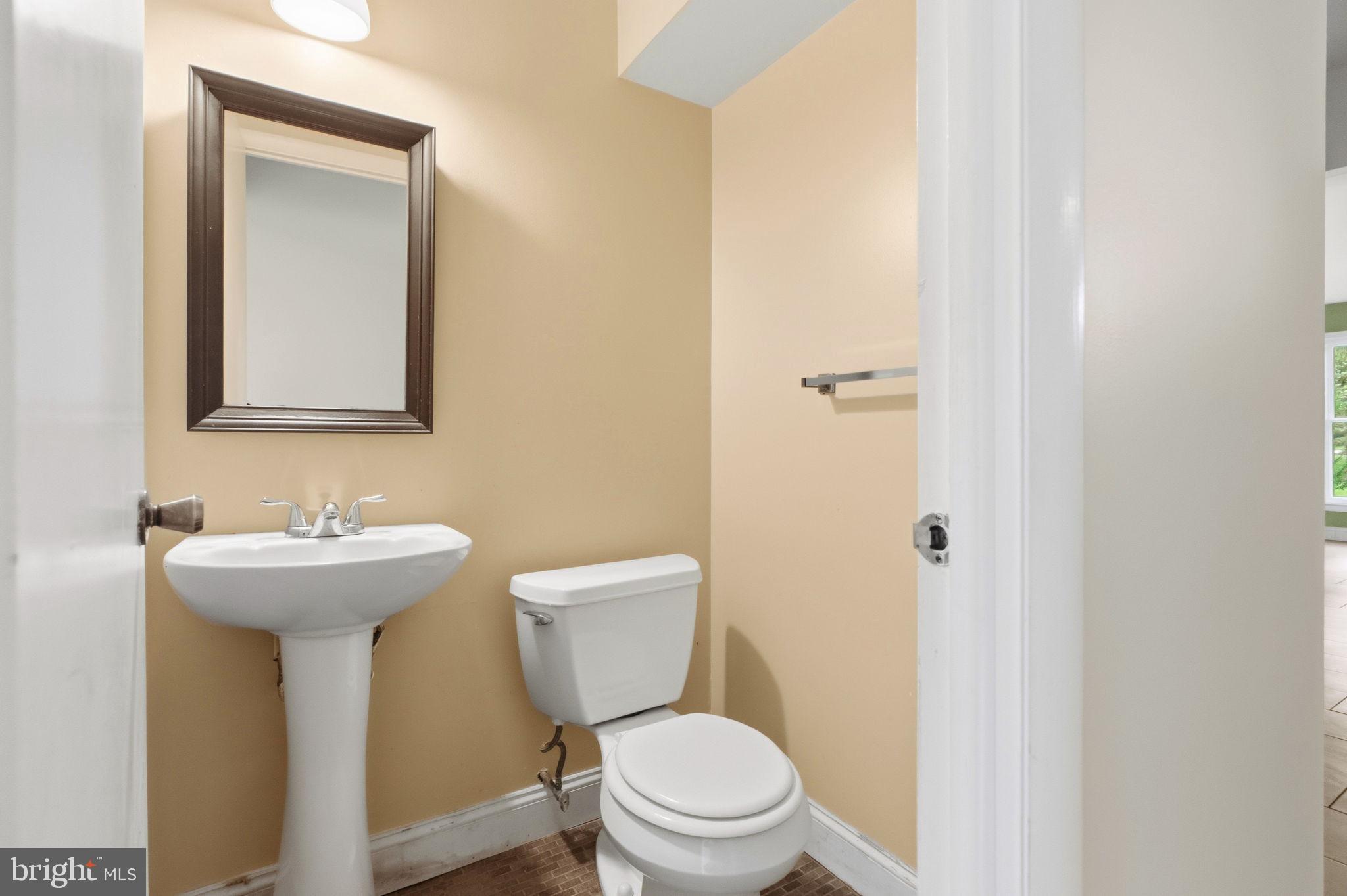 578 Coach Road Horsham, PA 19044 - Photo 15 of 39