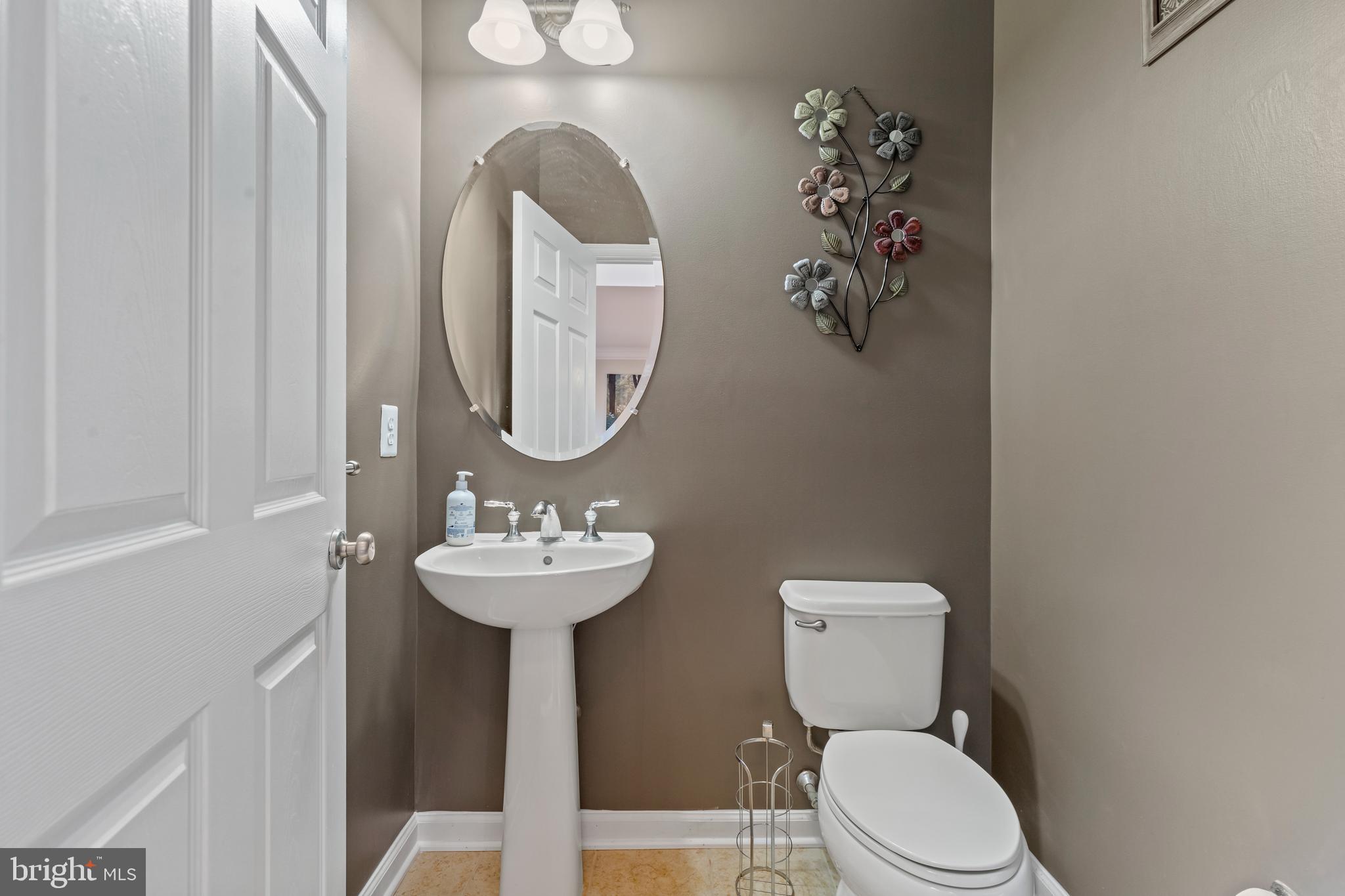 23018 Caterham Drive Ashburn, VA 20148 - Photo 26 of 70