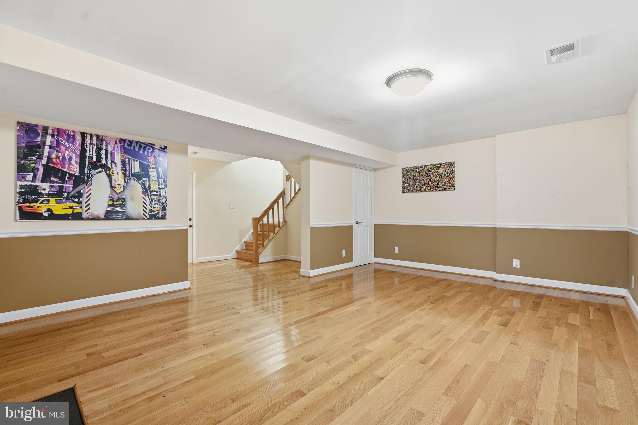 1609 Oak Spring Way Reston, VA 20190 - Photo 38 of 50