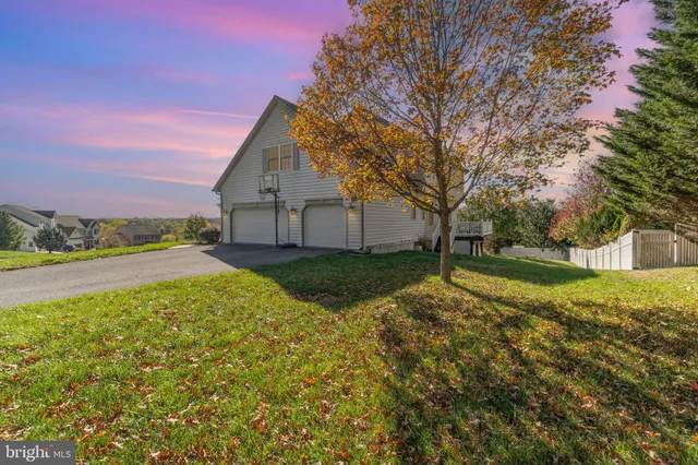 a view of backyard with outdoor space