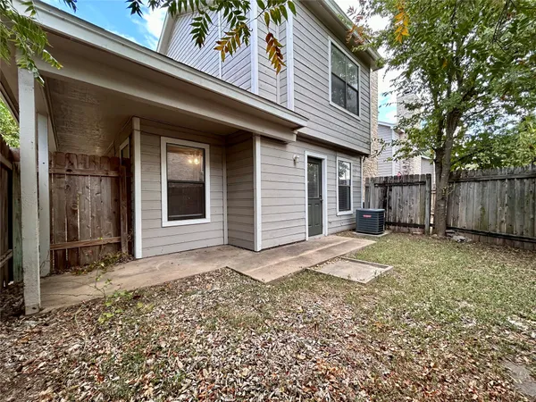 $1,195 | 8910 Schick Road, Unit D, Austin, TX 78729