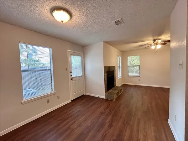 $1,195 | 8910 Schick Road, Unit D, Austin, TX 78729