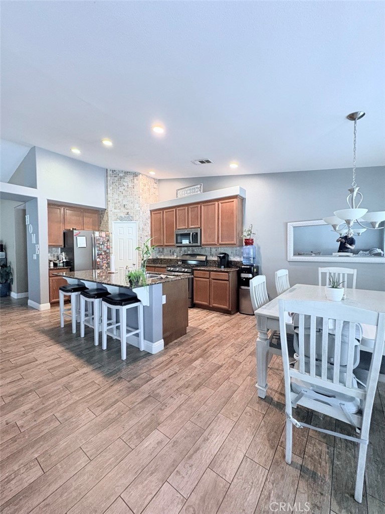 924 Aria Road Hemet, CA 92543 - Photo 18 of 40