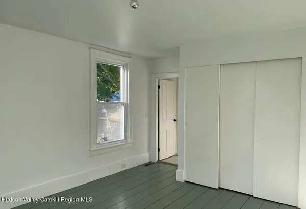 $3,350 | 967 Columbia Street, Hudson, NY 12534