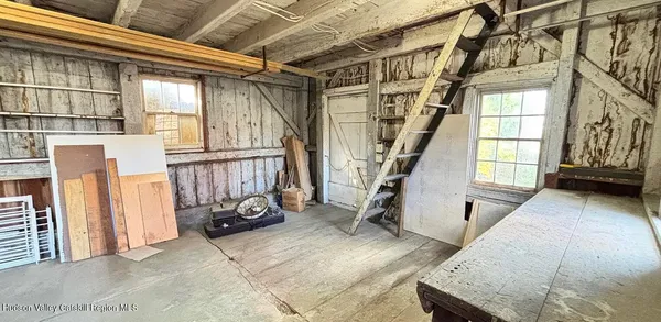 $3,350 | 967 Columbia Street, Hudson, NY 12534
