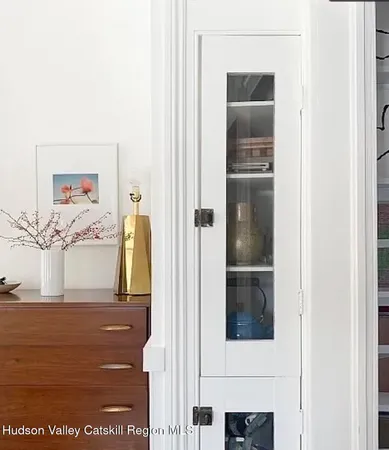 $3,350 | 967 Columbia Street, Hudson, NY 12534