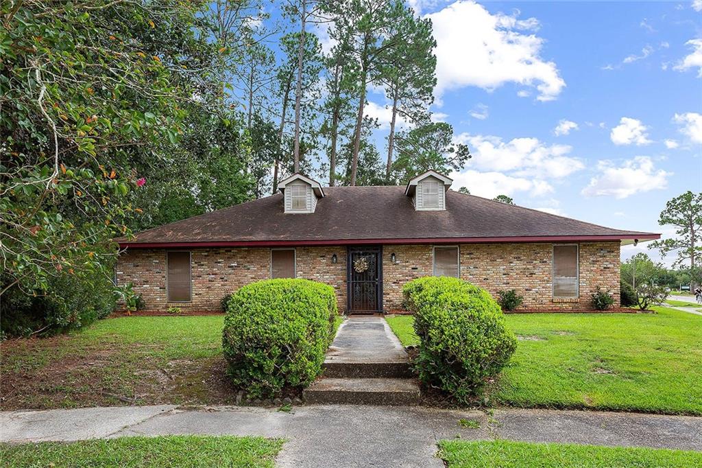 910 Rue Rochelle Slidell, LA 70458 - Photo 1 of 15 Gallery Image 1