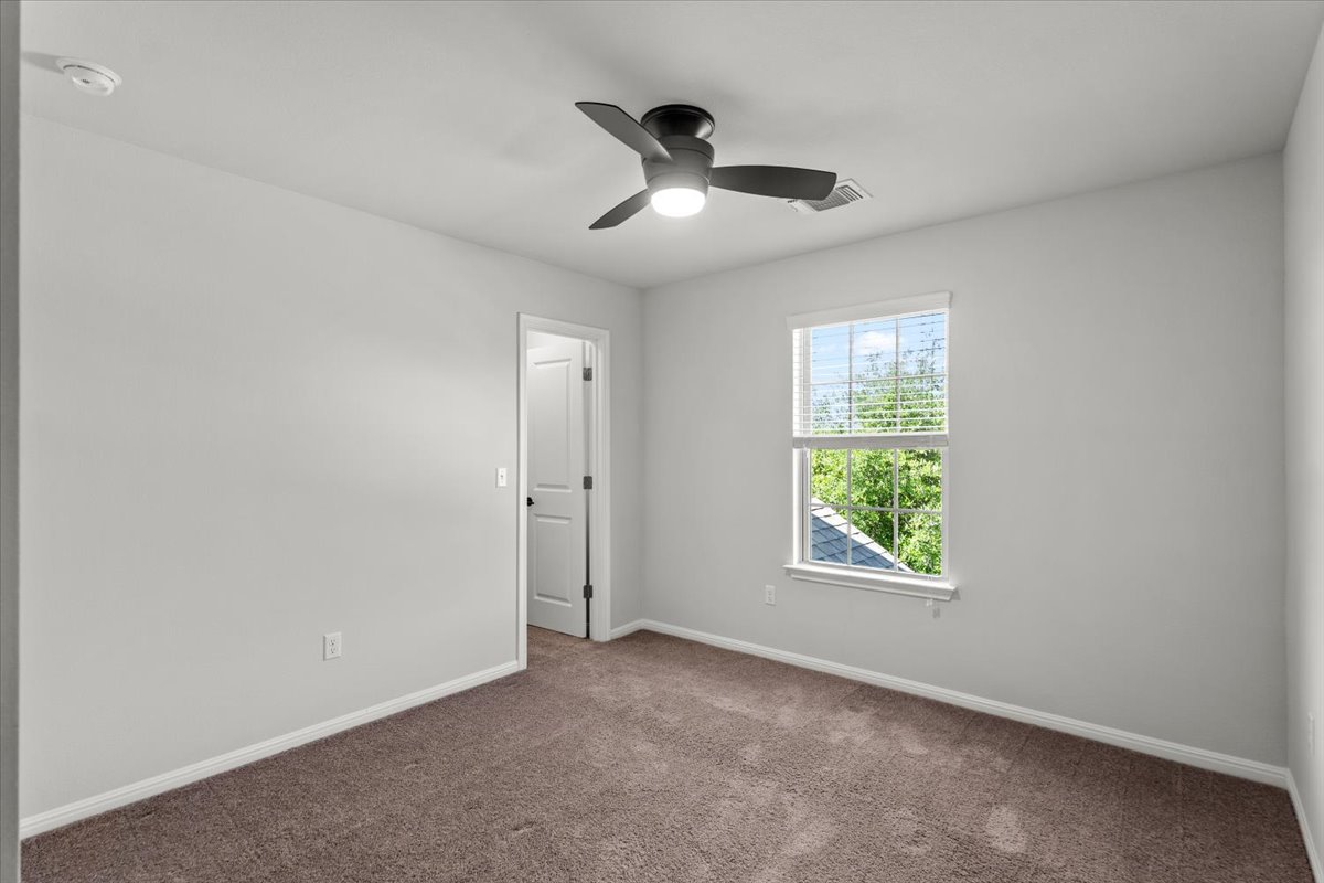 7000 Cardinal Bloom Loop Austin, TX 78744 - Photo 19 of 34