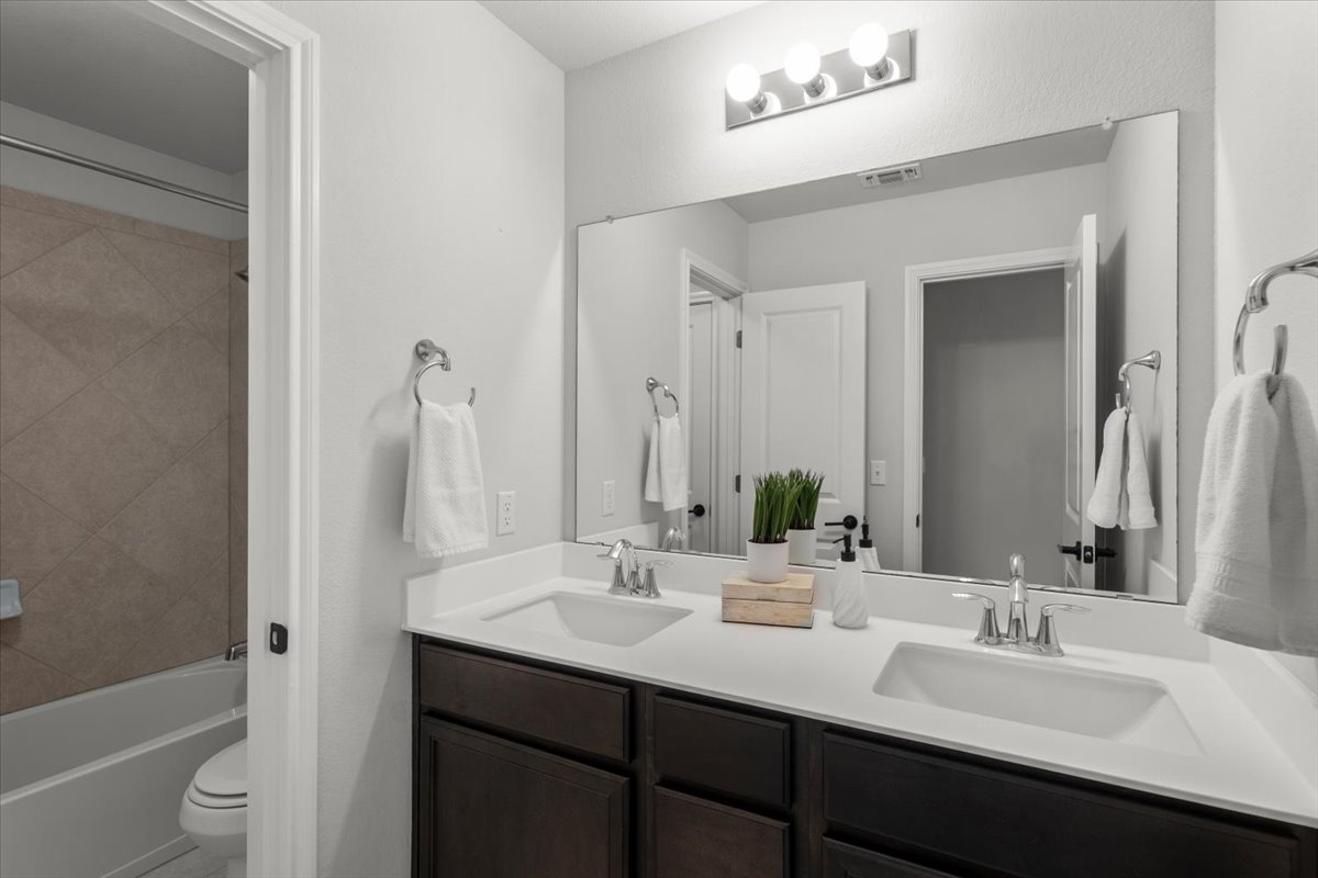 7000 Cardinal Bloom Loop Austin, TX 78744 - Photo 20 of 34