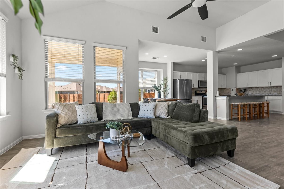 7000 Cardinal Bloom Loop Austin, TX 78744 - Photo 7 of 34