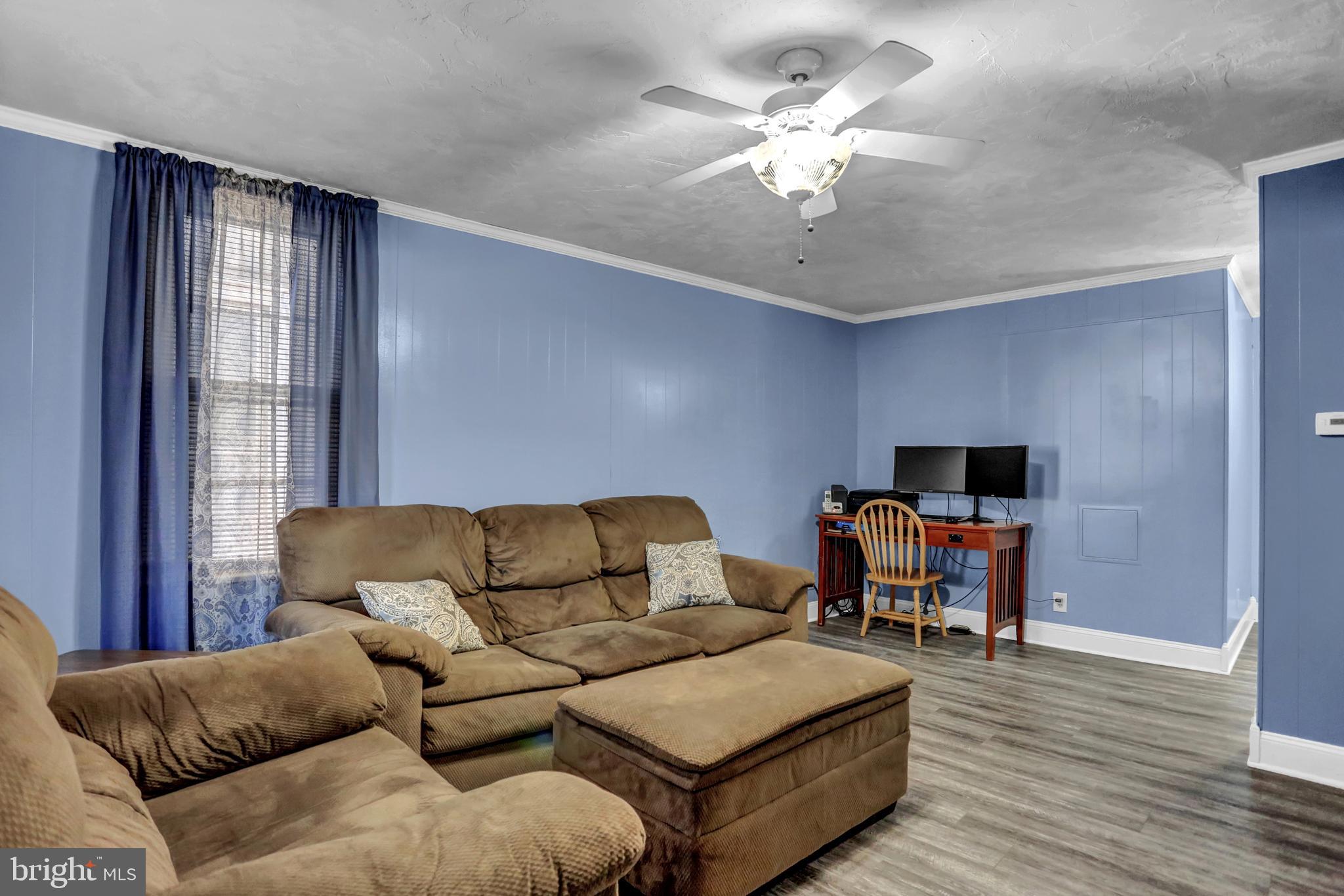 613 York Street Hanover, PA 17331 - Photo 3 of 34 Gallery Image 3