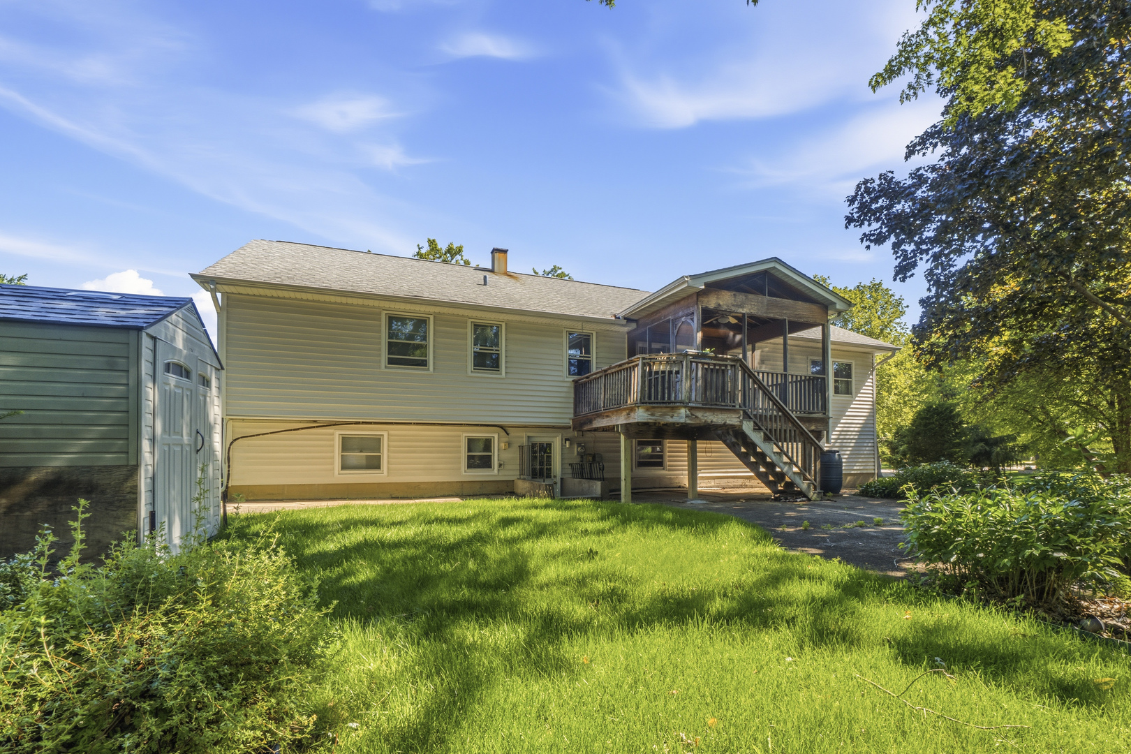 933 West Gilbert Road Palatine, IL 60067 - Photo 32 of 34