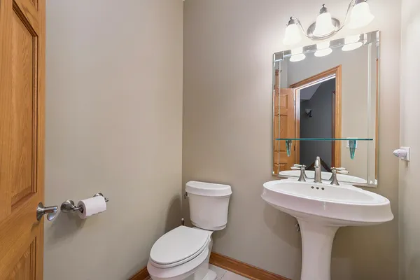 $1,000,000 | 13050 South 85th Avenue, Palos Park, IL 60464