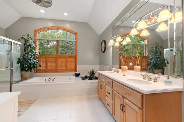 $1,000,000 | 13050 South 85th Avenue, Palos Park, IL 60464