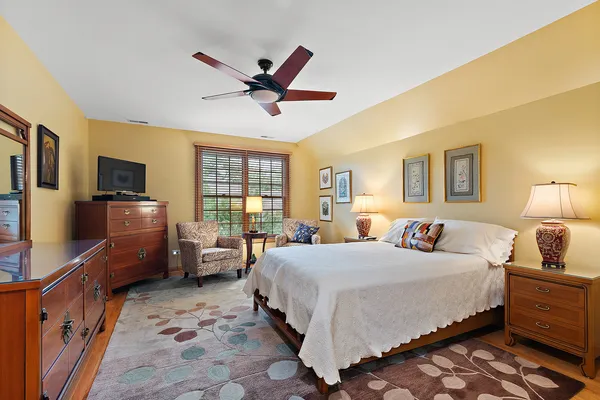 $1,000,000 | 13050 South 85th Avenue, Palos Park, IL 60464