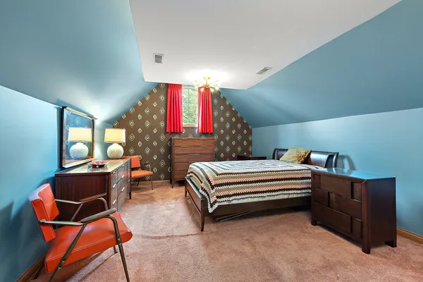 $1,000,000 | 13050 South 85th Avenue, Palos Park, IL 60464